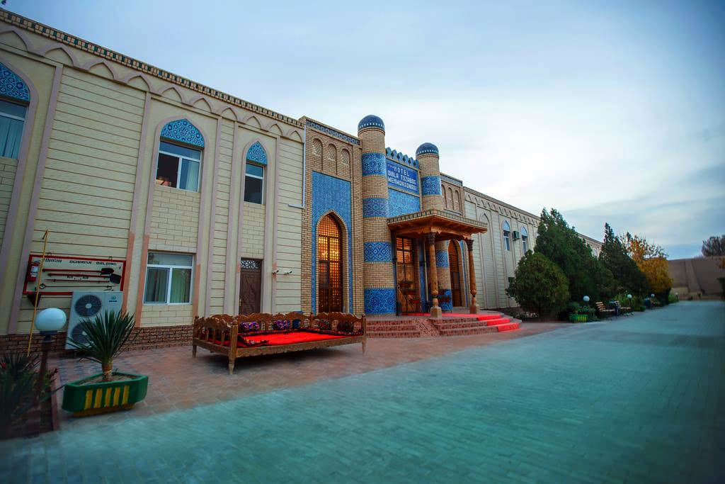 Qibla Tozabog Hotel
