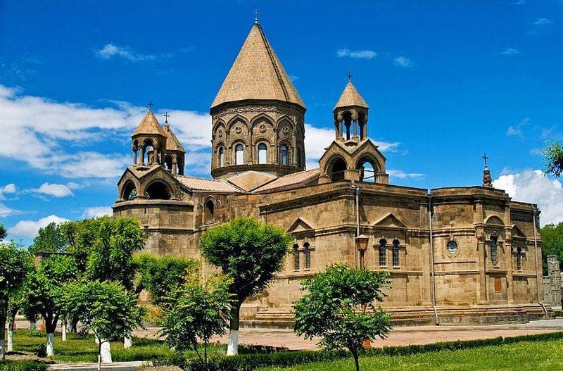 Echmiadzin (Vagharshapat)